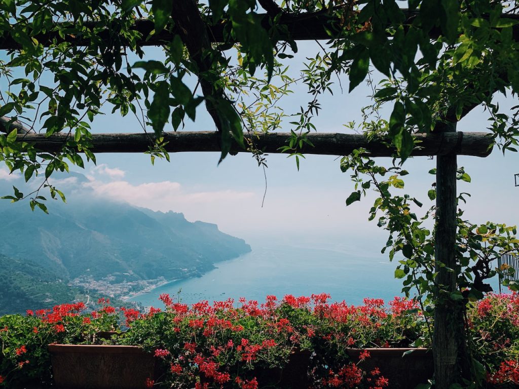 Architecture extérieure : que choisir entre une véranda et une pergola ?